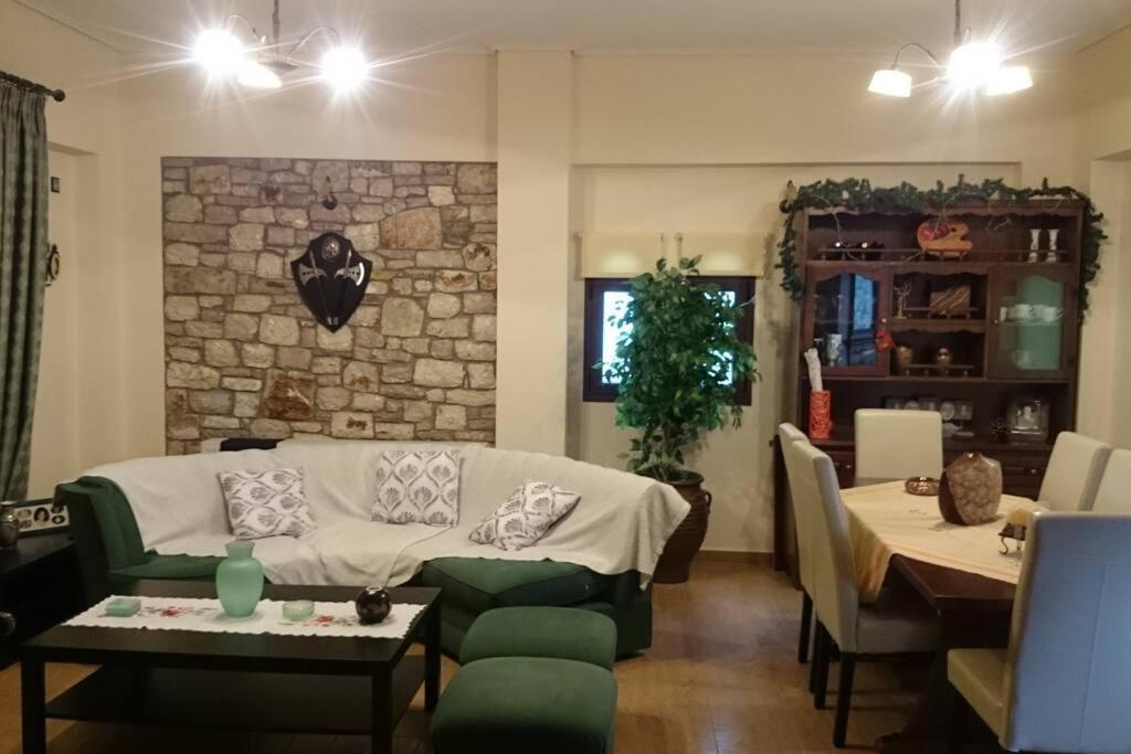 Villa Ria Kalávrita Kültér fotó